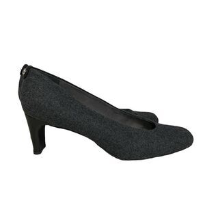 𝅺stuart Weitzman Felt Wool Heels